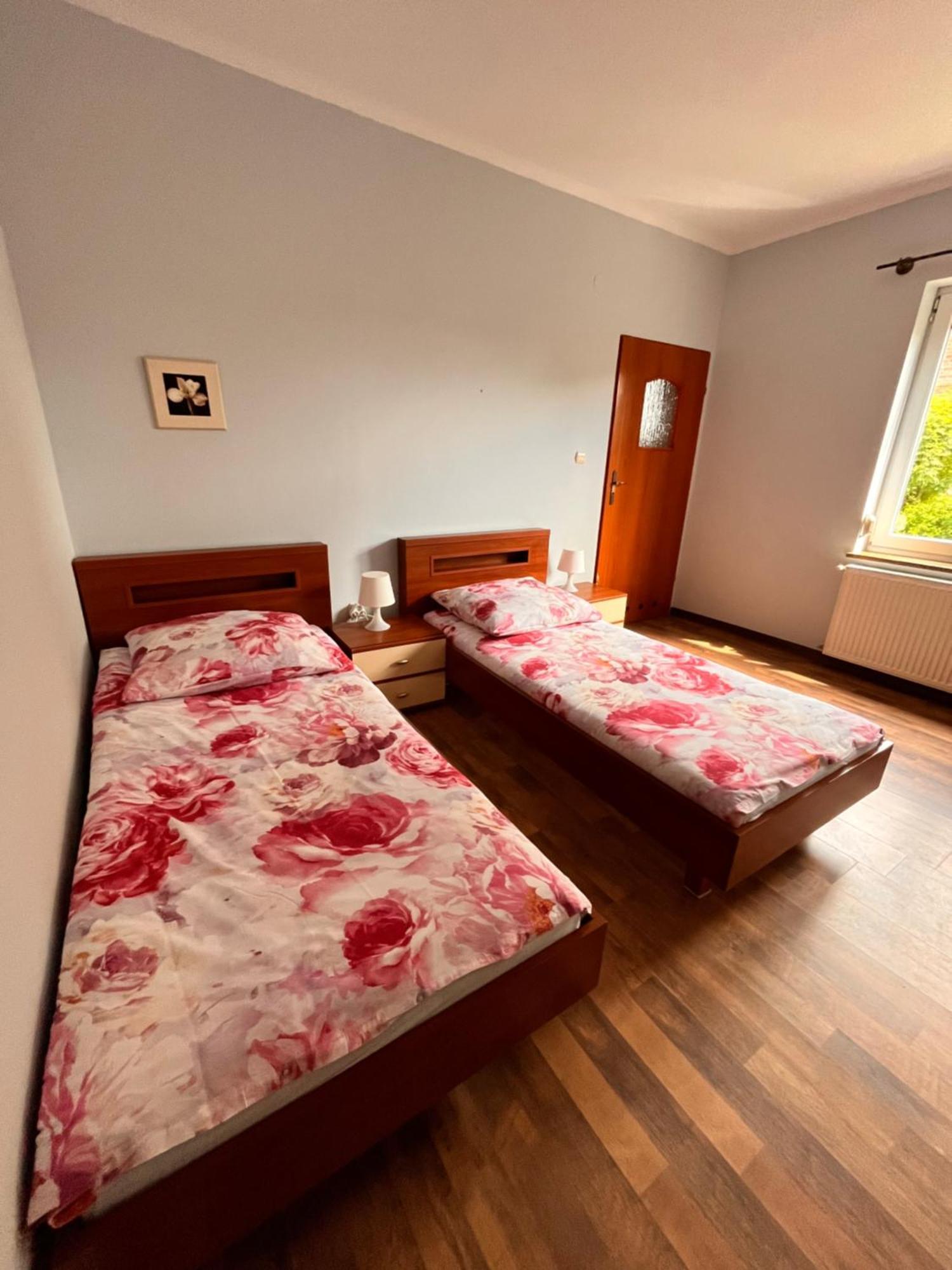 Noclegi Przy Stajni Senny - Horse Riding Łeba Habitación foto